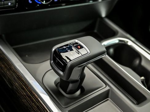 New 2026 GMC Sierra 1500 Elevation w/ Elevation Premium Package AWD/4WD image 18