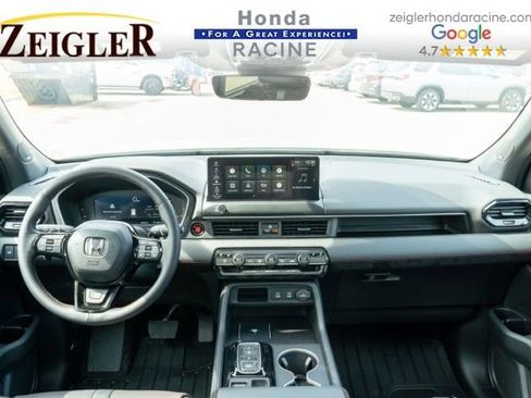 Used 2026 Honda Pilot Black Edition image 14