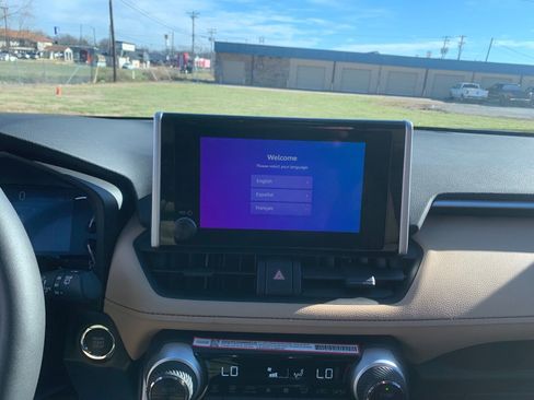 New 2025 Toyota RAV4 XLE w/ Convenience Package AWD/4WD image 21