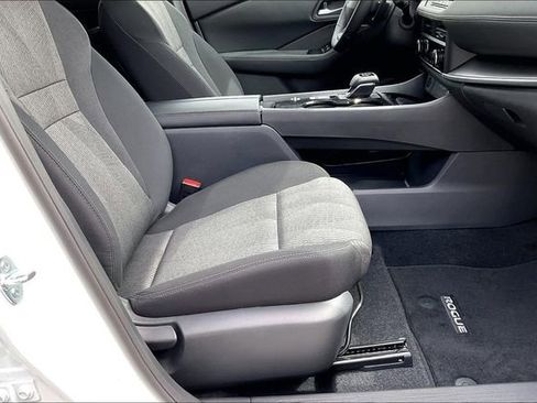New 2026 Nissan Rogue SV FWD image 11