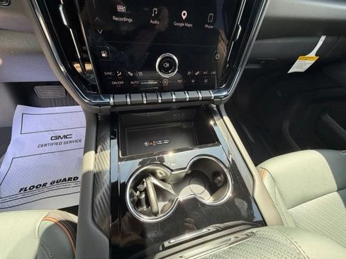 New 2026 GMC Yukon XL AT4 w/ AT4 Premium Plus Package AWD/4WD image 11