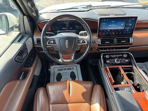 Used 2023 Lincoln Navigator L Reserve w/ Equipment Group 201A AWD/4WD image 23