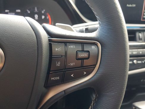 Certified 2022 Lexus ES 350 F Sport image 24