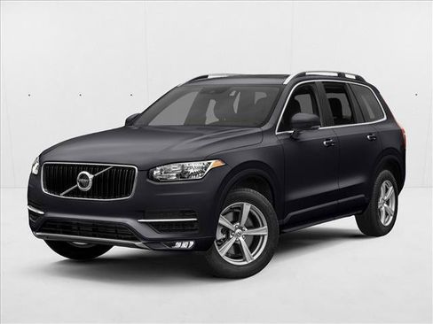 Used 2018 Volvo XC90 T5 Momentum w/ Convenience Package FWD image 1