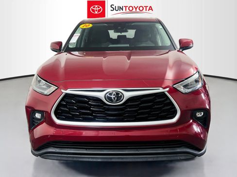 Used 2020 Toyota Highlander LE FWD image 10
