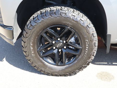 Used 2021 Chevrolet Silverado 1500 Custom Trail Boss w/ Safety Confidence Package AWD/4WD image 14
