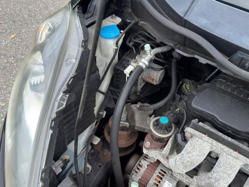 Used 2011 Honda Fit image 39