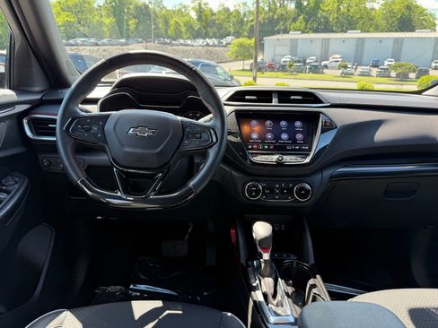 Used 2023 Chevrolet TrailBlazer RS w/ Convenience Package AWD/4WD image 20