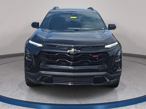 Used 2026 Chevrolet Equinox RS FWD image 2