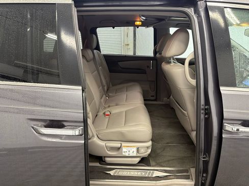 Used 2016 Honda Odyssey EX-L image 16