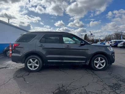 Used 2017 Ford Explorer XLT w/ Equipment Group 202A