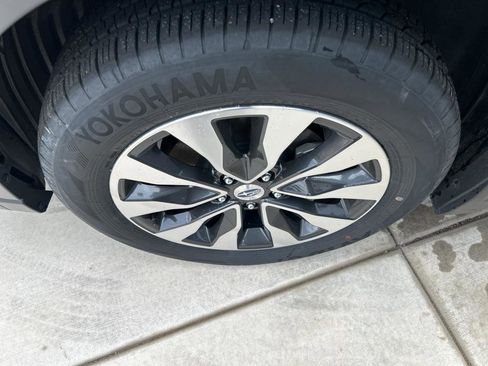 Used 2024 Subaru Outback Limited image 5