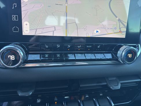 New 2026 GMC Canyon Elevation w/ Convenience Package image 12