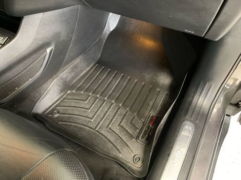 Used 2019 Jeep Cherokee Limited w/ Technology Group AWD/4WD image 33
