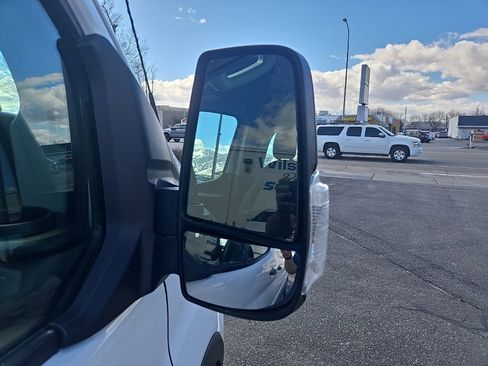 Used 2022 Ford Transit 350 XLT image 29