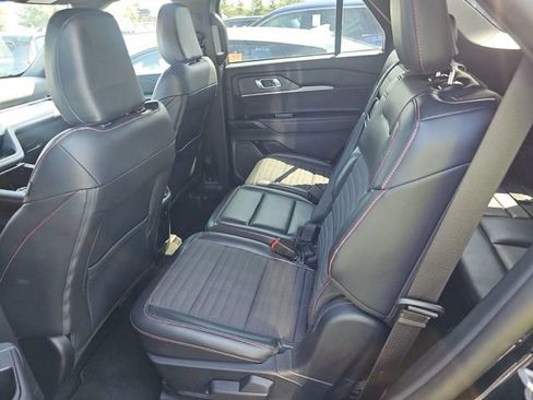 Used 2025 Ford Explorer ST-Line w/ ST-Line Street Pack AWD/4WD image 14