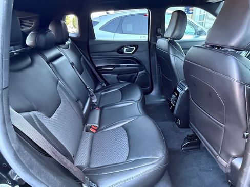 Used 2022 Jeep Compass Latitude w/ Convenience Group AWD/4WD image 15