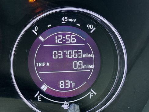 Used 2019 Honda HR-V LX image 8