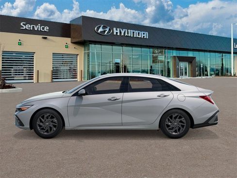 New 2025 Hyundai Elantra Blue image 3
