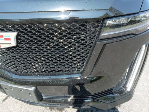 Used 2023 Cadillac Escalade Sport w/ Touring Package AWD/4WD image 7