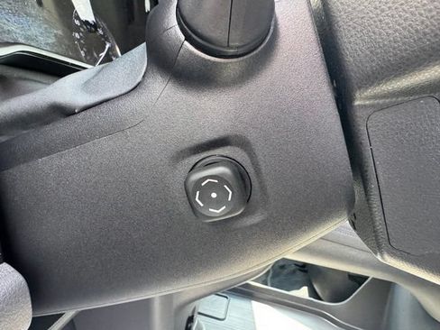 Used 2021 Toyota Sienna Limited AWD/4WD image 27