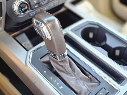 Used 2019 Ford F150 Lariat w/ Equipment Group 502A Luxury image 24