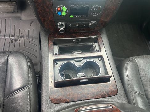 Used 2014 GMC Yukon XL Denali AWD/4WD image 18