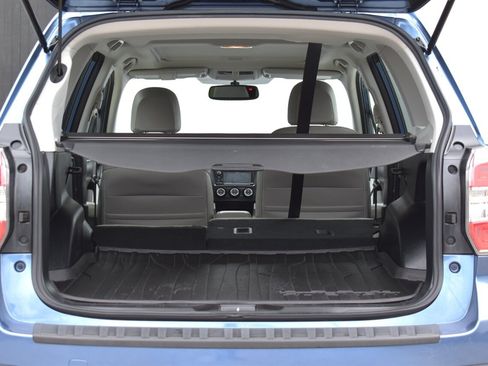 Used 2015 Subaru Forester 2.5i Limited AWD/4WD image 31