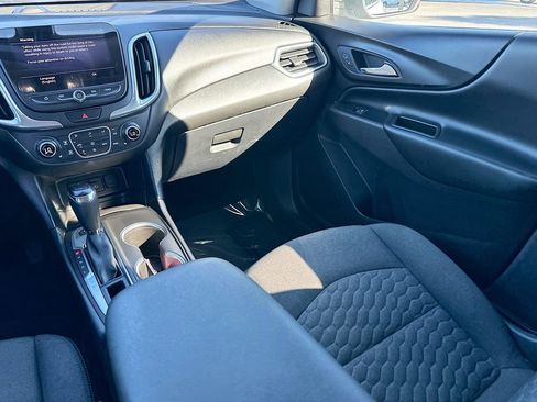 Used 2019 Chevrolet Equinox LT w/ Sun & Navigation Package image 22