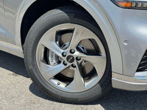 New 2026 Genesis GV70 2.5T Advanced image 6