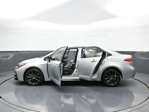 Certified 2023 Toyota Corolla SE image 32