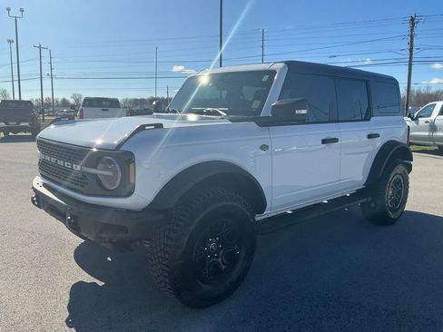 Used 2024 Ford Bronco Wildtrak image 7