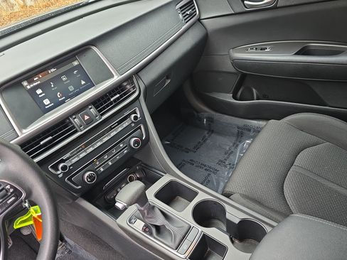 Used 2017 Kia Optima LX w/ Convenience Plus Package image 23