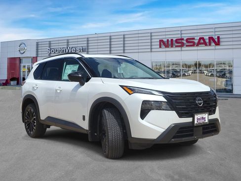 New 2026 Nissan Rogue Dark Armor FWD image 3