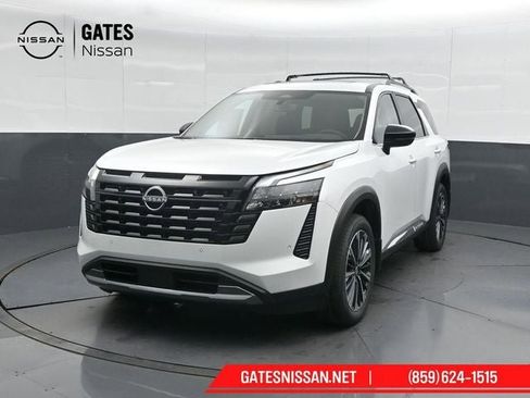 New 2026 Nissan Pathfinder Platinum image 6