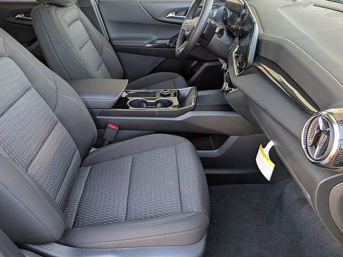 New 2026 Chevrolet Equinox LT w/ Safety and Technology Package image 12