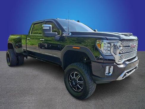 Used 2020 GMC Sierra 3500 Denali w/ Denali Ultimate Package AWD/4WD image 3
