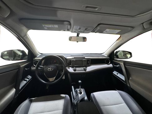 Used 2014 Toyota RAV4 XLE AWD/4WD image 12