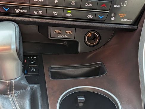 Used 2022 Lexus RX 350 FWD w/ Premium Package image 16