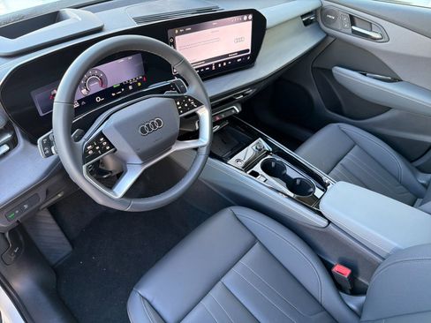 New 2026 Audi Q3 quattro 2.0T AWD/4WD image 7