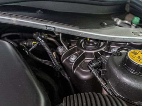 Used 2022 Land Rover Range Rover Long Wheelbase First Edition image 54