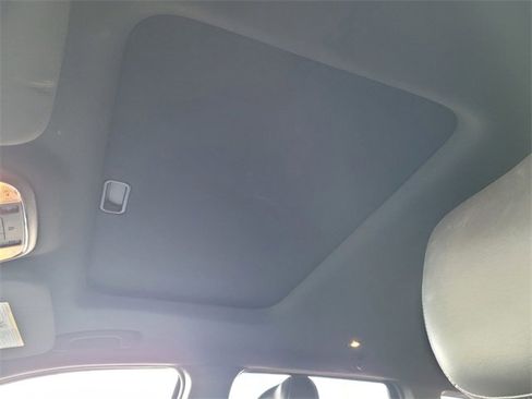 Certified 2016 Jeep Grand Cherokee Limited image 17