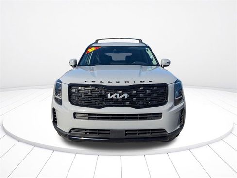 Used 2022 Kia Telluride EX w/ EX Premium Package image 18