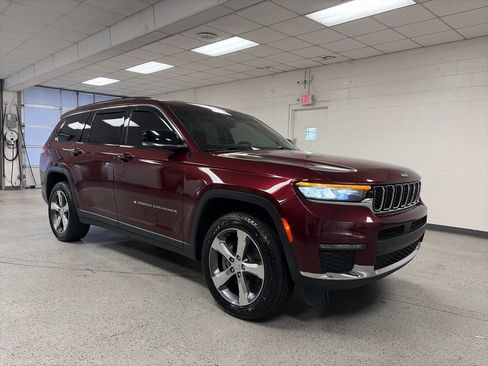 Used 2021 Jeep Grand Cherokee L Limited AWD/4WD image 33