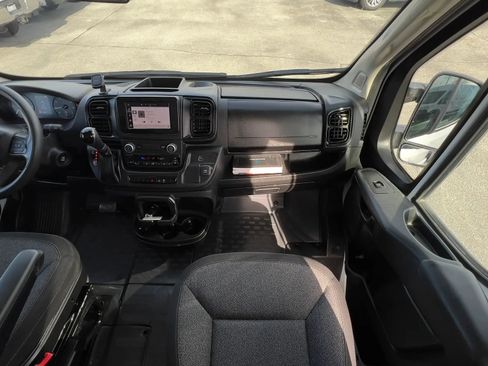 Used 2023 RAM ProMaster 2500 image 26