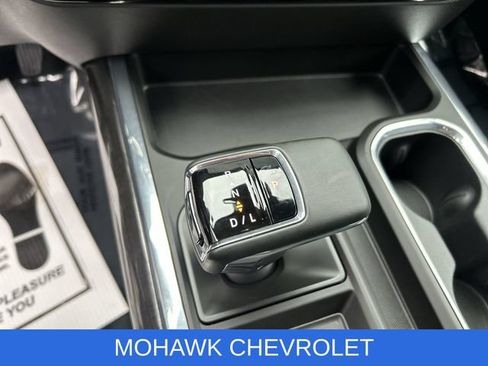 Certified 2024 Chevrolet Silverado 1500 LTZ AWD/4WD image 16