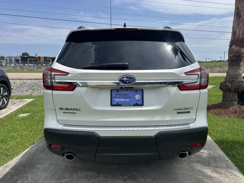 Used 2024 Subaru Ascent Touring AWD/4WD image 6