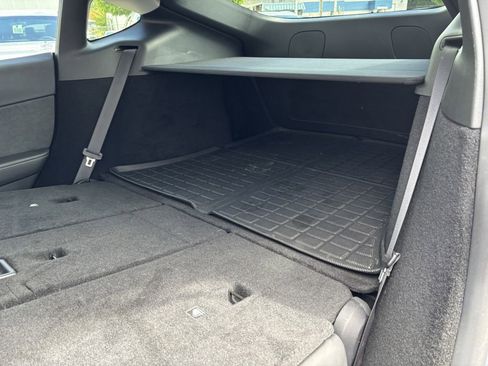 Used 2023 Tesla Model Y Performance AWD/4WD image 24