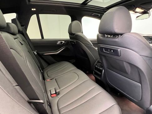 Certified 2022 BMW X5 xDrive40i image 8