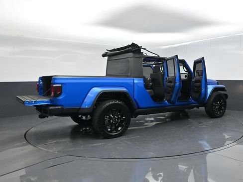 Used 2025 Jeep Gladiator Sport AWD/4WD image 65